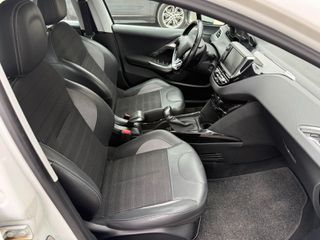 Peugeot 2008 2018 1.2 PURETECH 110 ALLURE-thumb-9