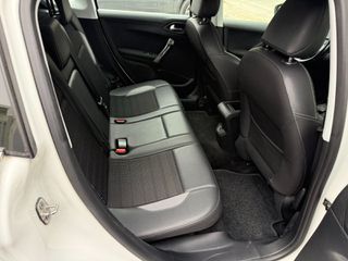 Peugeot 2008 2018 1.2 PURETECH 110 ALLURE-thumb-10