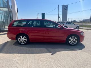 Volvo V50 2012 V50-thumb-3