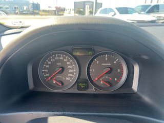 Volvo V50 2012 V50-thumb-12