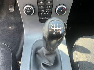 Volvo V50 2012 V50-thumb-14