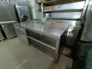 Ερμάριο “Πόστο καφέ” με συρτάρια 192cm
