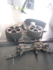 Audi Q2 2017 Special edition # 1-Brembo-emergency brakes-ηλιοροφή-thumb-24