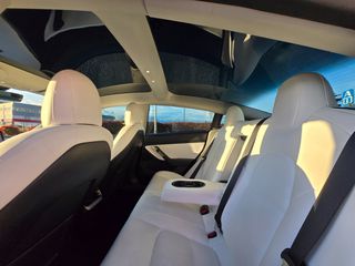 Tesla Model 3 2021 LONG RANGE DUAL MOTOR-thumb-6