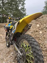 Suzuki RM 250 2004-thumb-13