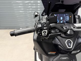 Yamaha TMAX 560 Tech Max 2023-thumb-11