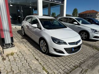 Opel Astra 2013 J TURBO-thumb-3