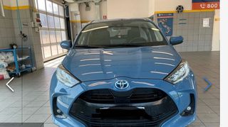 Toyota Yaris 2021 1.5 HYBRID TREND-thumb-1