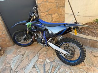 Yamaha YZ 250 LC 2022 Monster edition
