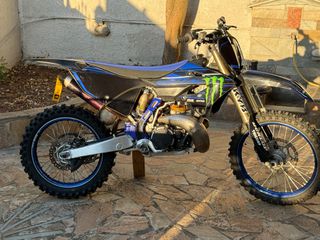 Yamaha YZ 250 LC 2022 Monster edition-thumb-2