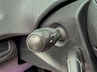 Peugeot 2008 2018 1.2 PURETECH ALLURE-thumb-25