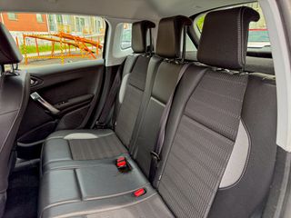 Peugeot 2008 2018 1.2 PURETECH ALLURE-thumb-38