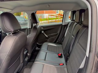 Peugeot 2008 2018 1.2 PURETECH ALLURE-thumb-37