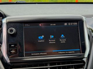 Peugeot 2008 2018 1.2 PURETECH ALLURE-thumb-19