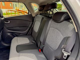 Renault Captur 2019 1.5 DCI DYNAMIC-thumb-32