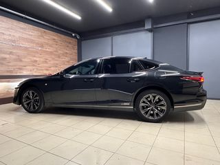 Lexus LS 500 2018 F SPORT-thumb-7