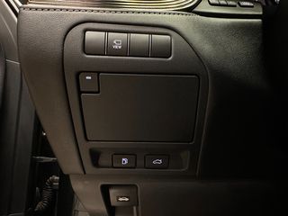 Lexus LS 500 2018 F SPORT-thumb-39