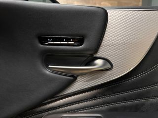 Lexus LS 500 2018 F SPORT-thumb-48
