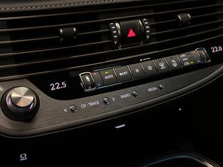 Lexus LS 500 2018 F SPORT-thumb-24