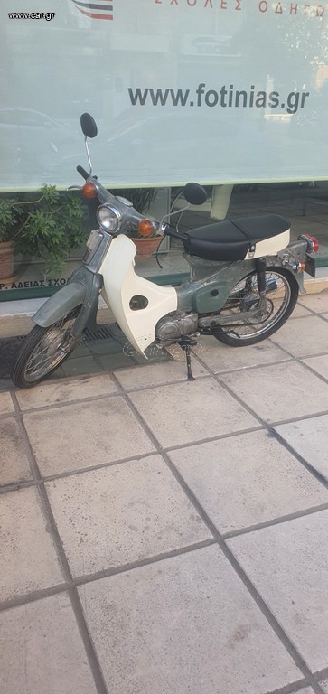 Honda C 1978 C50C (στρογγυλοφαναρο)