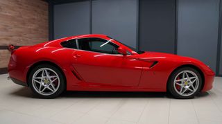 Ferrari 599 GTB 2007-thumb-3