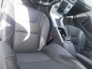 Volvo 2014 S60 t4-thumb-4