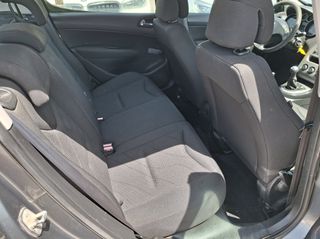 Peugeot 308 2010 1.4 16V 95PS-thumb-11