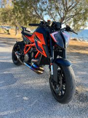 KTM 1290 Super Duke R 2020