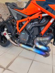 KTM 1290 Super Duke R 2020-thumb-6