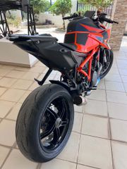 KTM 1290 Super Duke R 2020-thumb-8