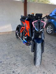KTM 1290 Super Duke R 2020-thumb-11