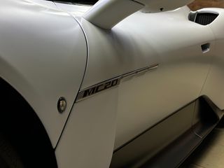 Maserati MC20 2021-thumb-38