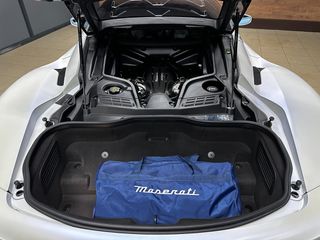 Maserati MC20 2021-thumb-47