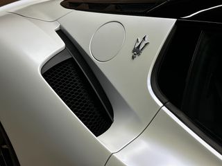 Maserati MC20 2021-thumb-11