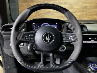 Maserati MC20 2021-thumb-19