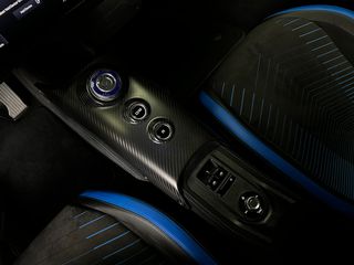 Maserati MC20 2021-thumb-33