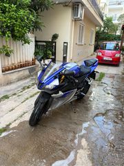 Yamaha YZF - R125 2017