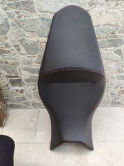 Σέλα aprilia shiver 900 γνήσια