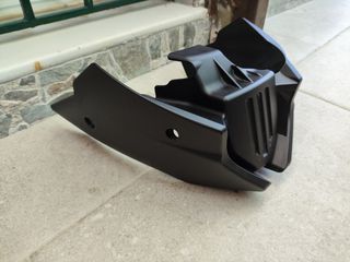 γνήσια καρίνα aprilia shiver 900