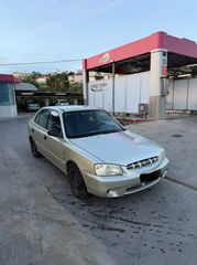Hyundai Accent 2001