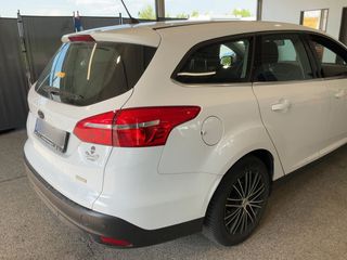 Ford Focus 2017-thumb-11