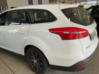 Ford Focus 2017-thumb-4