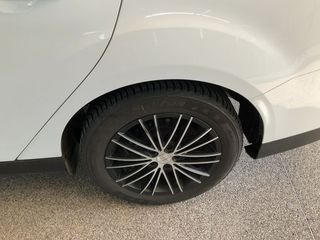 Ford Focus 2017-thumb-5
