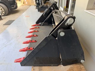 Κουβάδες Sany 2026 Ανοιγόμενος Κάδος για Skid Steer /Φορτωτάκι με Νύχια - 1.52m-thumb-3
