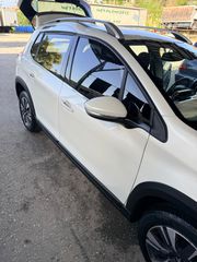 Peugeot 2008 2018-thumb-8