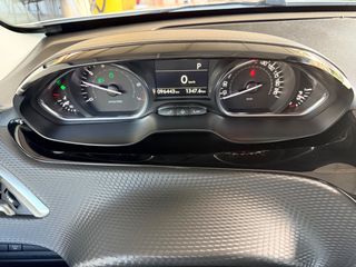Peugeot 2008 2018-thumb-21