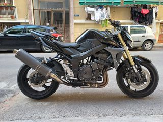 Suzuki GSR 750 2012-thumb-5