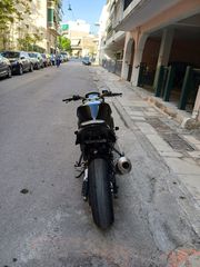 Suzuki GSR 750 2012-thumb-6