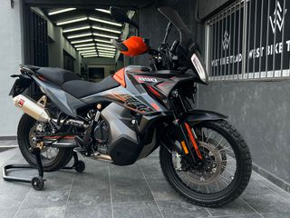 KTM 890 Adventure 2021-thumb-1