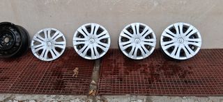 Τετράδα Σιδερένιες Ζάντες 16'' 5x114.3 + Γνήσια Τάσια Toyota Corolla / Auris Μαζί ή και χώρια
